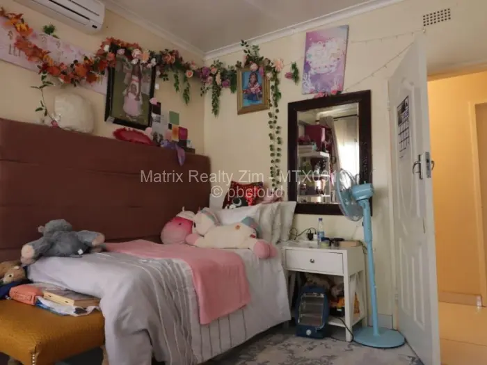 4 Bedroom House for Sale in Alexandra Park, Harare