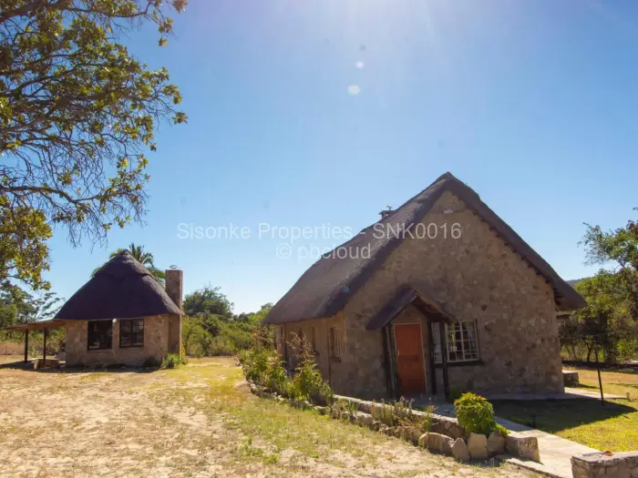 3 Bedroom House for Sale in Nyanga, Nyanga