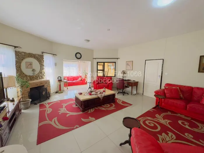 Flat/Apartment to Rent in Emerald Hill, Harare