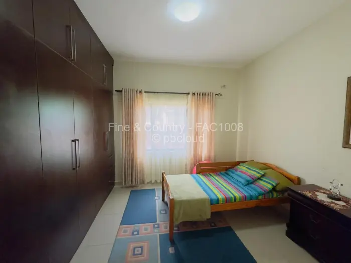 Flat/Apartment to Rent in Emerald Hill, Harare