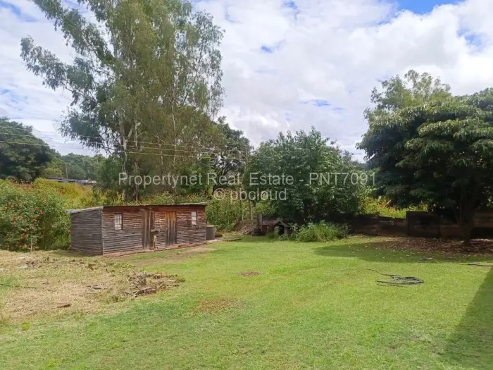 4 Bedroom Cottage/Garden Flat for Sale in Quinnington, Harare