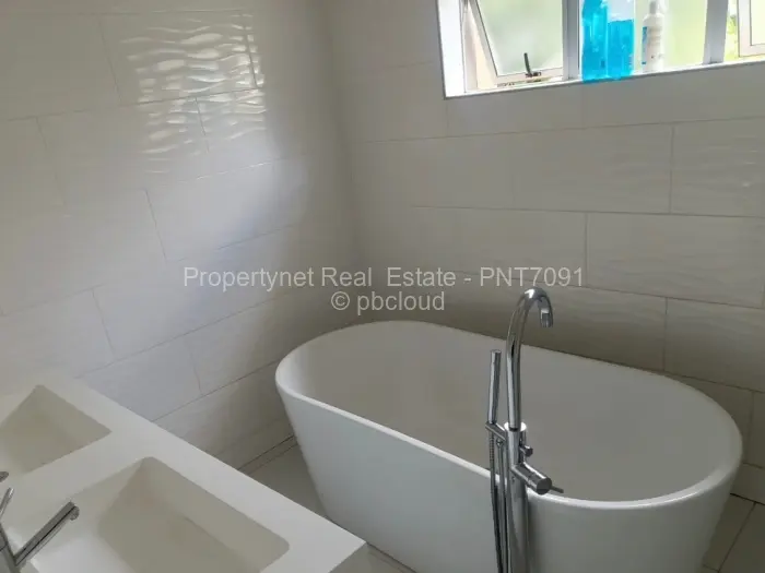 4 Bedroom Cottage/Garden Flat for Sale in Quinnington, Harare