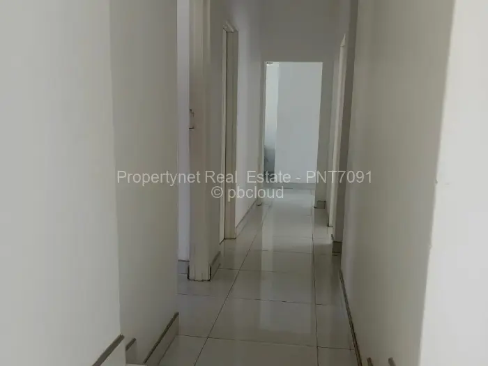 4 Bedroom Cottage/Garden Flat for Sale in Quinnington, Harare