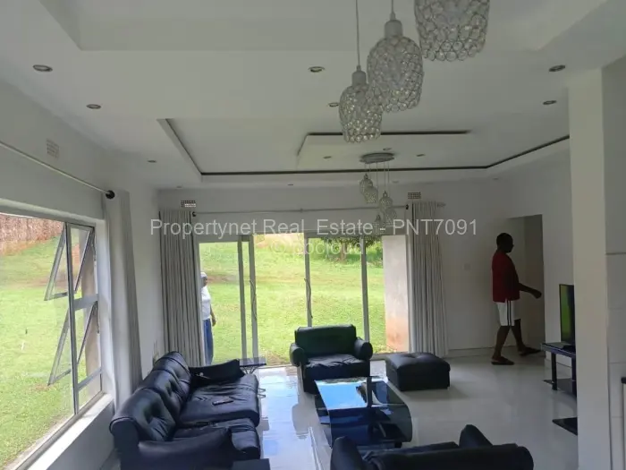 4 Bedroom Cottage/Garden Flat for Sale in Quinnington, Harare