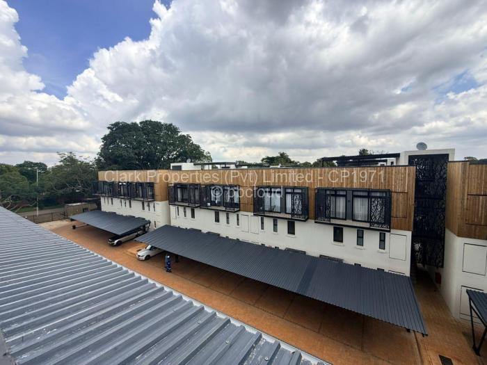 Townhouse/Cluster to Rent in Vainona, Harare