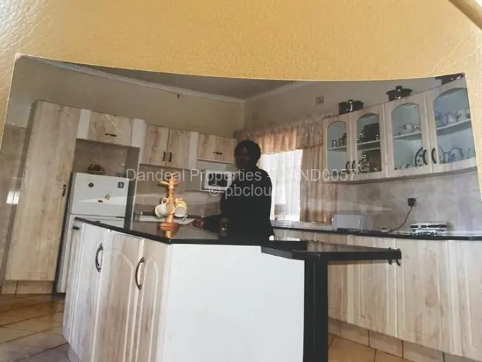 4 Bedroom House to Rent in Mainway Meadows, Harare