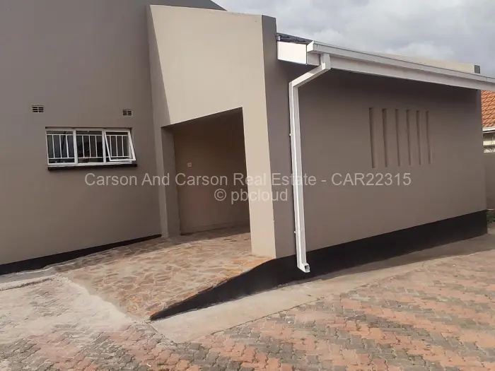 4 Bedroom House to Rent in Zimre Park