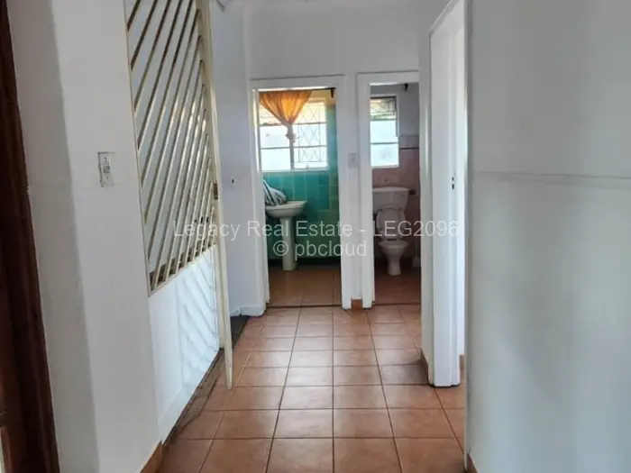 5 Bedroom House to Rent in Marlborough, Harare