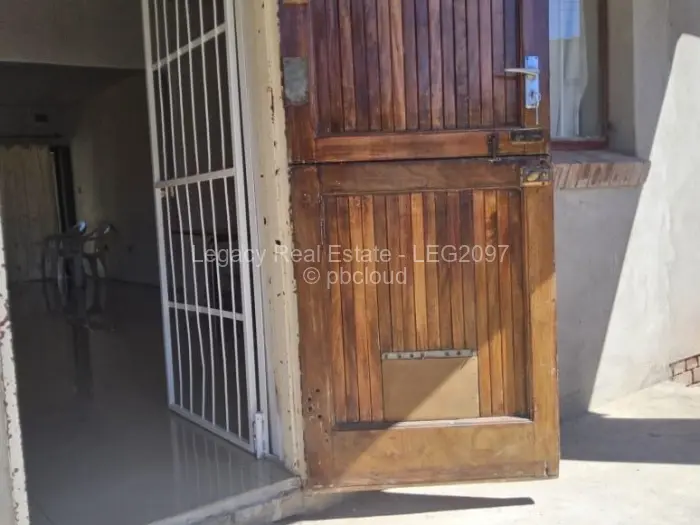2 Bedroom House to Rent in Hatfield, Harare