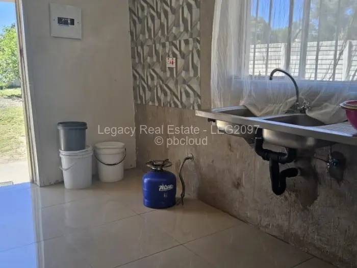 2 Bedroom House to Rent in Hatfield, Harare