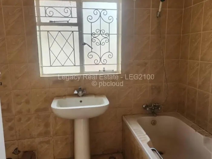 4 Bedroom House to Rent in Greendale, Harare