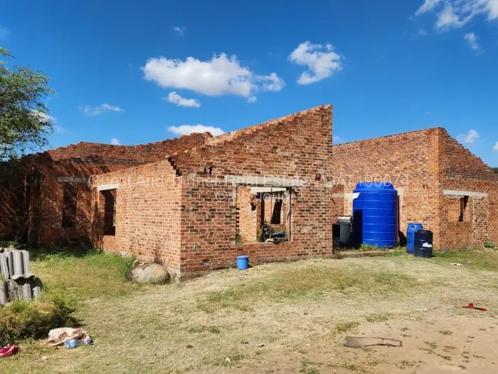 6 Bedroom House for Sale in Marlborough, Harare