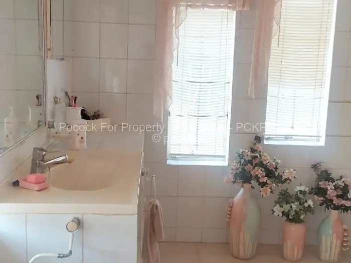 4 Bedroom House for Sale in Woodlands, Bulawayo