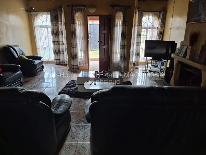 4 Bedroom House for Sale in Lenana Park, Harare