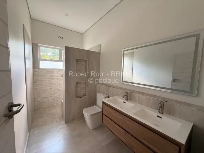 Townhouse/Cluster for Sale in Borrowdale Brooke, Harare