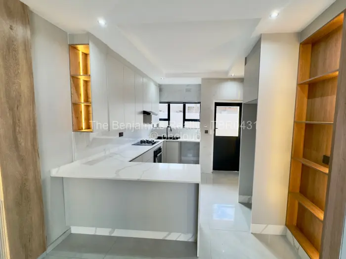 Townhouse/Cluster to Rent in Avondale