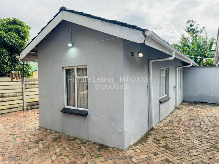 2 Bedroom Cottage/Garden Flat to Rent in Strathaven, Harare