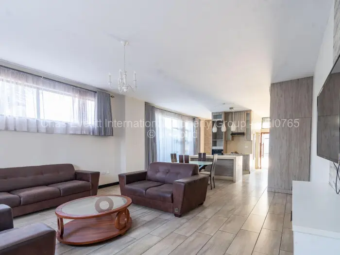 Townhouse/Cluster to Rent in Avondale, Harare