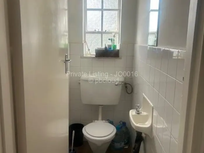 2 Bedroom Cottage/Garden Flat for Sale in Avondale, Harare