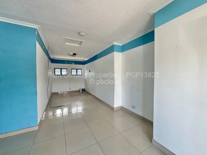 Retail/Shop to Rent in Gunhill