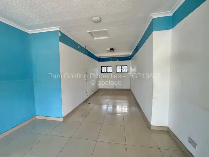 Retail/Shop to Rent in Gunhill