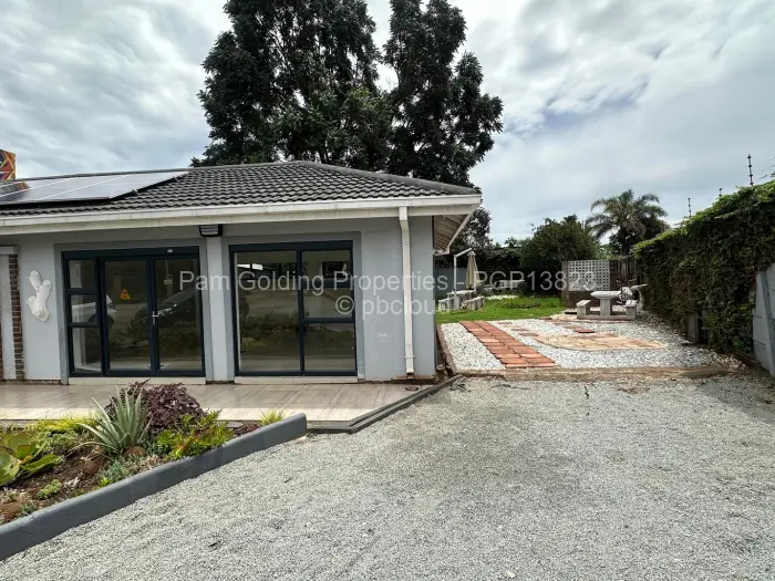 Retail/Shop to Rent in Gunhill
