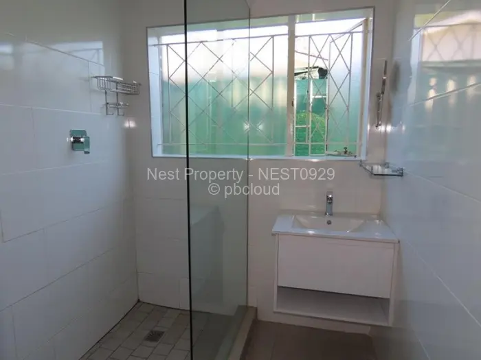 2 Bedroom Cottage/Garden Flat to Rent in Greystone Park, Harare