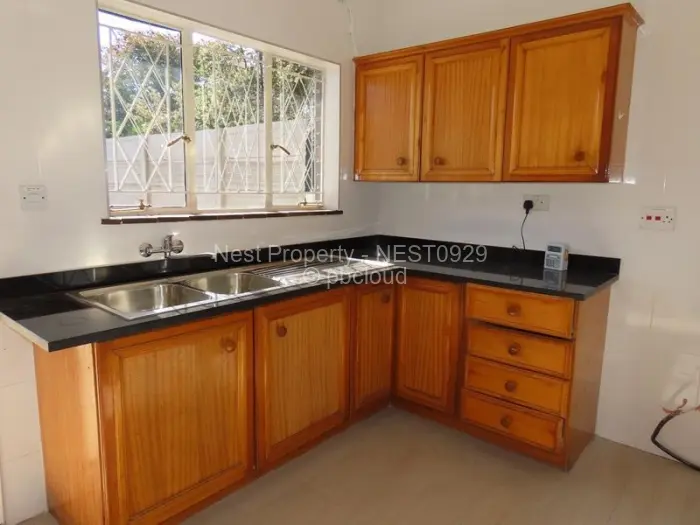 2 Bedroom Cottage/Garden Flat to Rent in Greystone Park, Harare