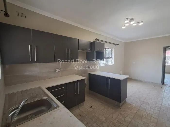 3 Bedroom Cottage/Garden Flat to Rent in Belvedere, Harare