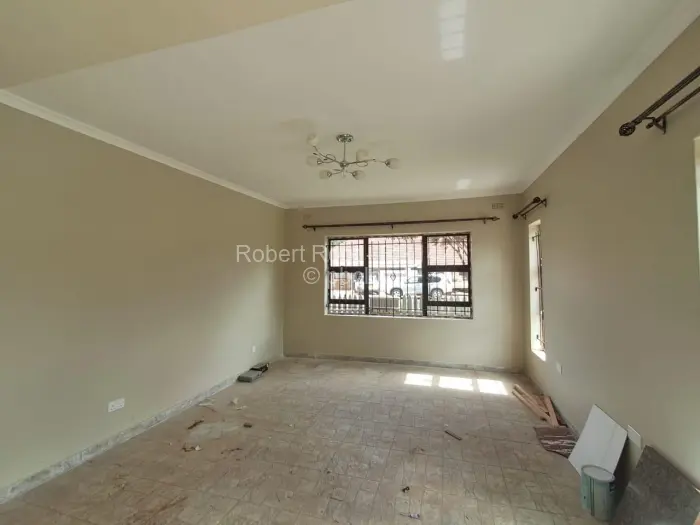 3 Bedroom Cottage/Garden Flat to Rent in Belvedere, Harare