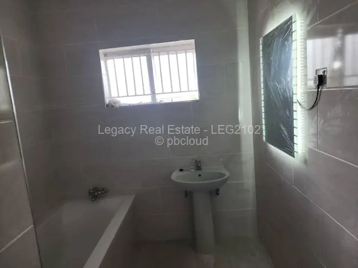 3 Bedroom House to Rent in Chisipite