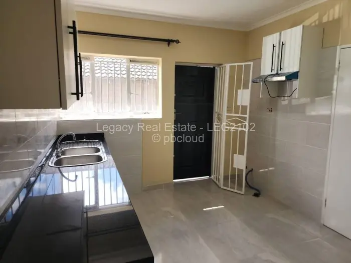 3 Bedroom House to Rent in Chisipite