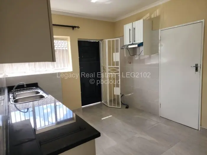 3 Bedroom House to Rent in Chisipite
