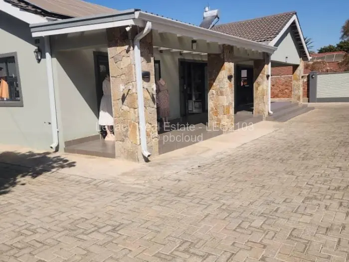 Retail/Shop to Rent in Avondale