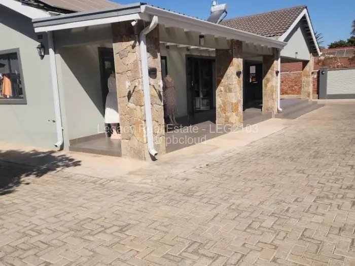 Retail/Shop to Rent in Avondale