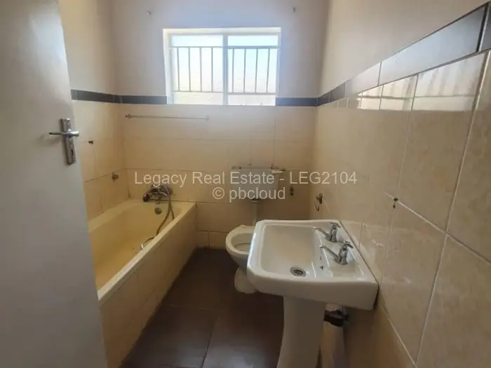 4 Bedroom House for Sale in Zimre Park, Harare