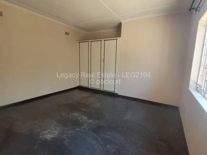 4 Bedroom House for Sale in Zimre Park, Harare