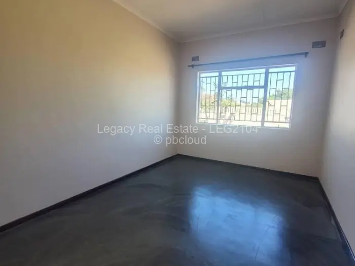 4 Bedroom House for Sale in Zimre Park, Harare