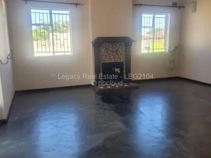 4 Bedroom House for Sale in Zimre Park, Harare