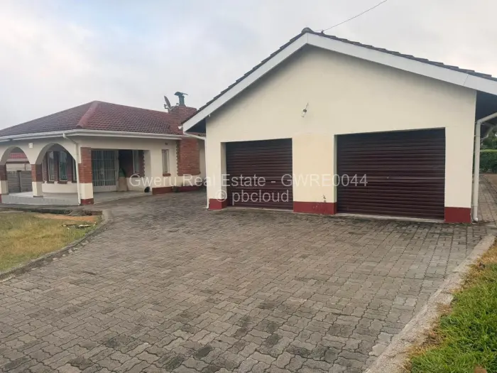 5 Bedroom House for Sale in Southview, Gweru