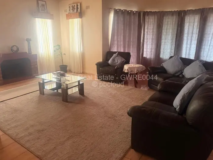 5 Bedroom House for Sale in Southview, Gweru