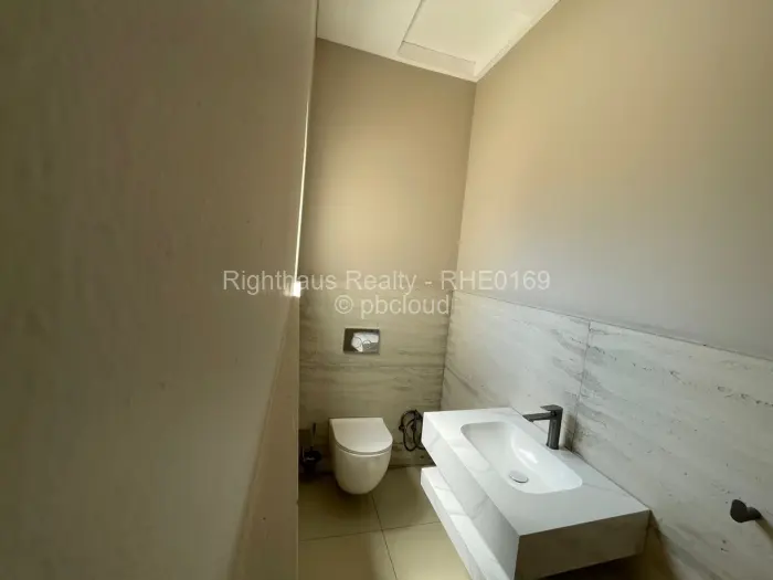 Townhouse/Cluster for Sale in Greendale North, Harare