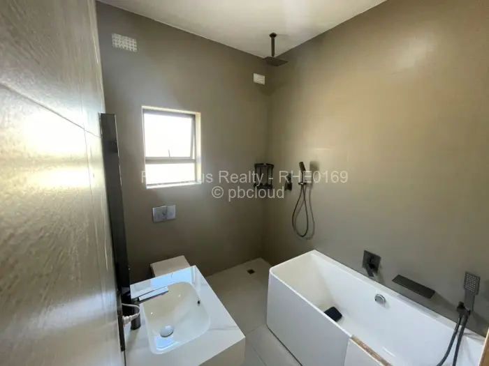 Townhouse/Cluster for Sale in Greendale North, Harare