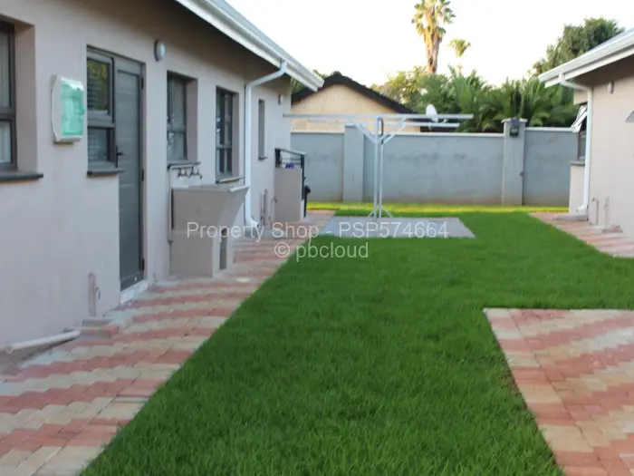 Townhouse/Cluster to Rent in Emerald Hill