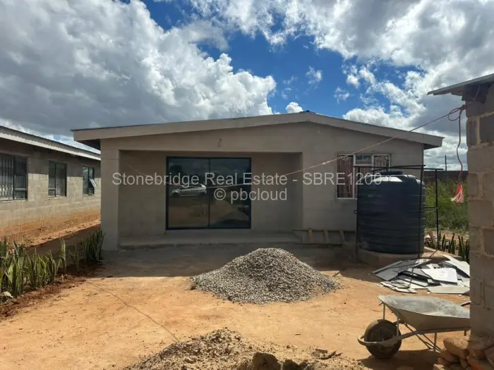 3 Bedroom House for Sale in Rangemore, Bulawayo