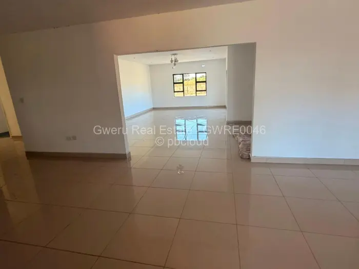 6 Bedroom House for Sale in Harben park, Gweru