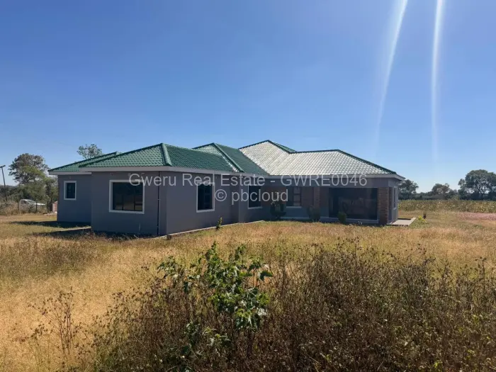 6 Bedroom House for Sale in Harben park, Gweru