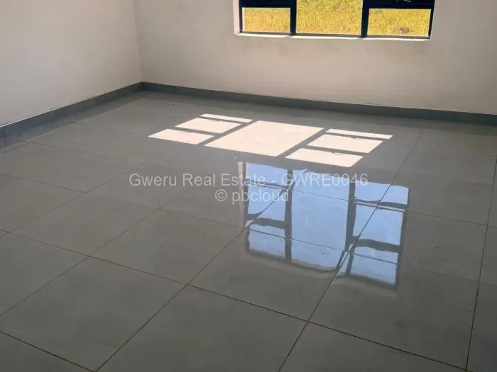 6 Bedroom House for Sale in Harben park, Gweru