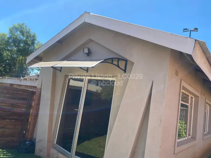1 Bedroom Cottage/Garden Flat to Rent in Chisipite, Harare