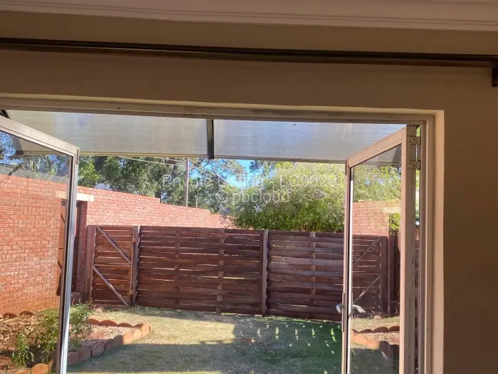 1 Bedroom Cottage/Garden Flat to Rent in Chisipite, Harare